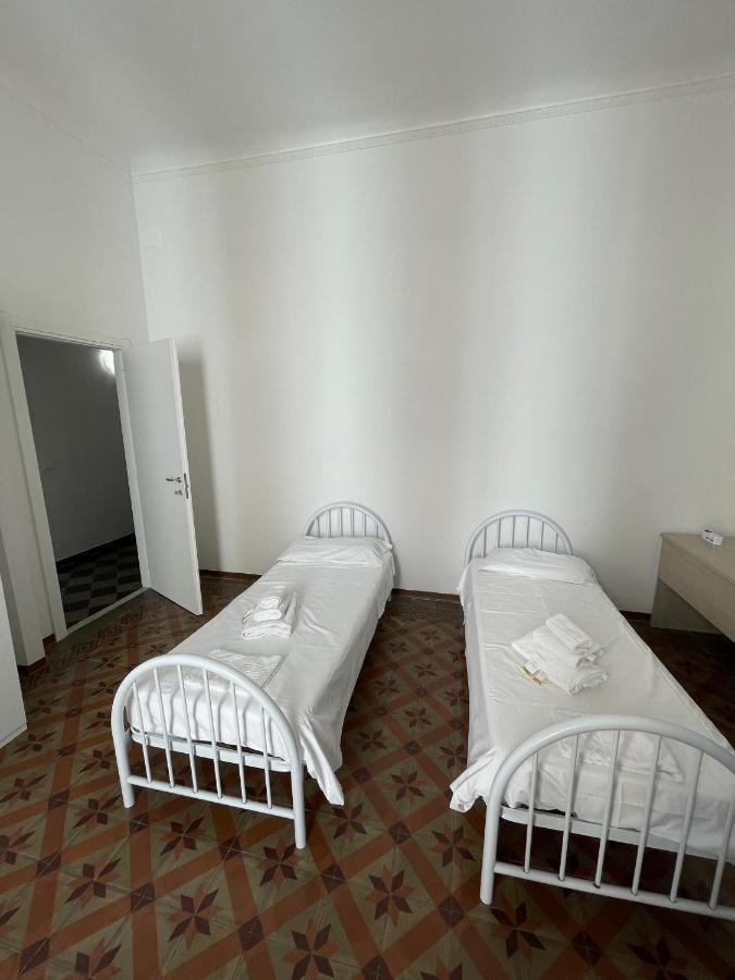 Cavour 414 Hotel Специя Екстериор снимка